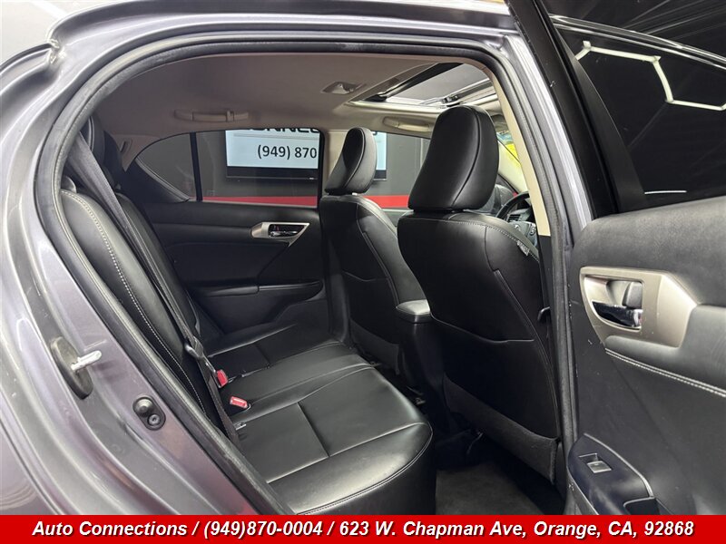 2015 Lexus CT 200h - Photo 8 - Orange, CA 92868