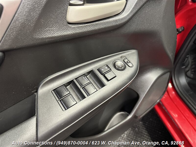 2016 Honda Fit LX photo 19