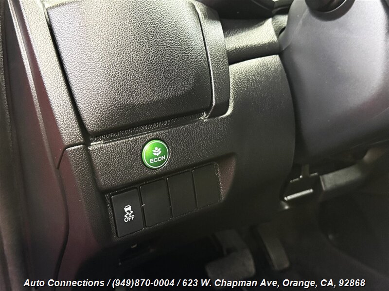2016 Honda Fit LX photo 17