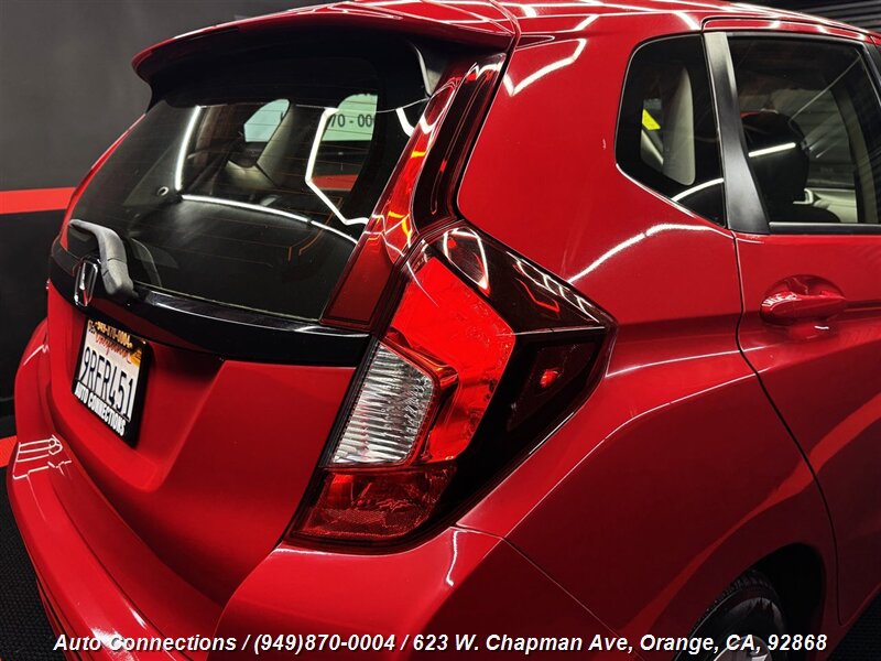 2016 Honda Fit LX photo 25