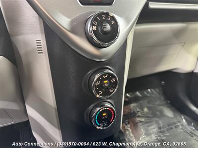 2013 Scion iQ   - Photo 15 - Orange, CA 92868