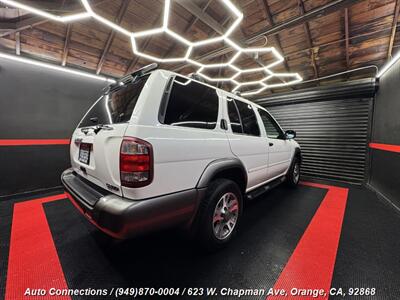 2001 Nissan Pathfinder SE   - Photo 3 - Orange, CA 92868
