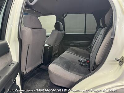 2001 Nissan Pathfinder SE   - Photo 9 - Orange, CA 92868