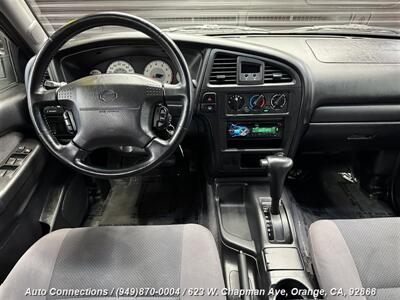 2001 Nissan Pathfinder SE   - Photo 12 - Orange, CA 92868