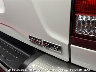 2001 Nissan Pathfinder SE   - Photo 23 - Orange, CA 92868