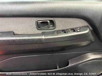2001 Nissan Pathfinder SE   - Photo 17 - Orange, CA 92868