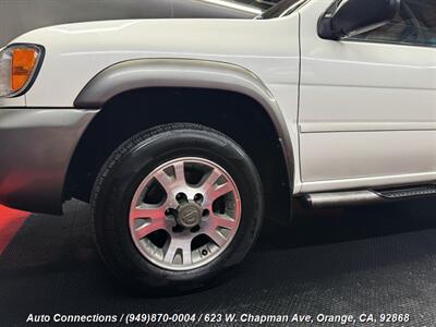 2001 Nissan Pathfinder SE   - Photo 27 - Orange, CA 92868