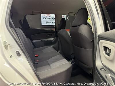 2015 Toyota Yaris 5-Door LE   - Photo 7 - Orange, CA 92868
