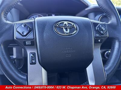 2017 Toyota Tacoma TRD Off-Road   - Photo 13 - Orange, CA 92868