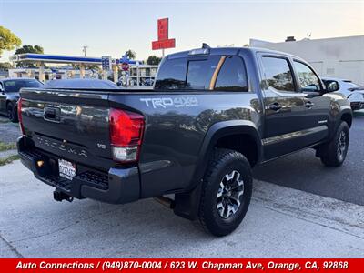 2017 Toyota Tacoma TRD Off-Road   - Photo 3 - Orange, CA 92868