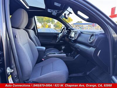 2017 Toyota Tacoma TRD Off-Road   - Photo 7 - Orange, CA 92868