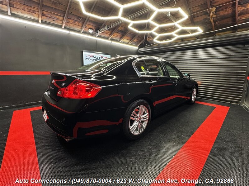 2013 Infiniti G37 Journey photo 3