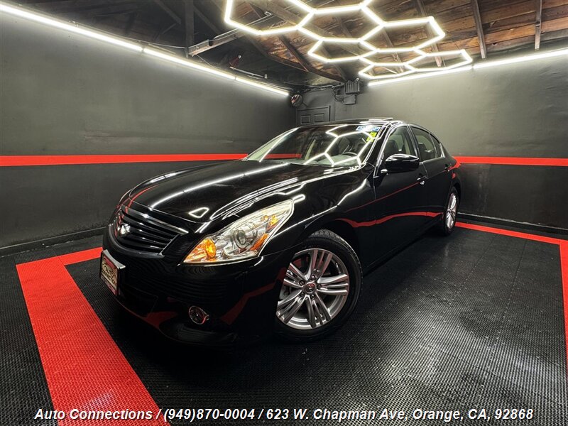 2013 Infiniti G37 Journey photo 2