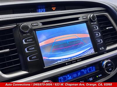 2016 Toyota Highlander XLE   - Photo 22 - Orange, CA 92868