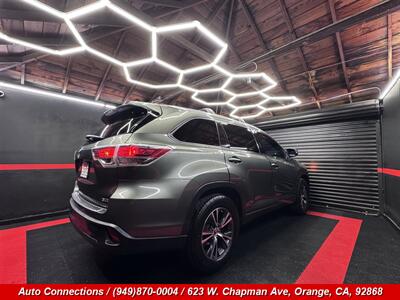 2016 Toyota Highlander XLE   - Photo 3 - Orange, CA 92868