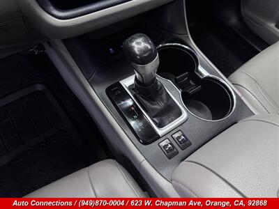 2016 Toyota Highlander XLE   - Photo 16 - Orange, CA 92868