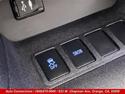 2016 Toyota Highlander XLE   - Photo 18 - Orange, CA 92868