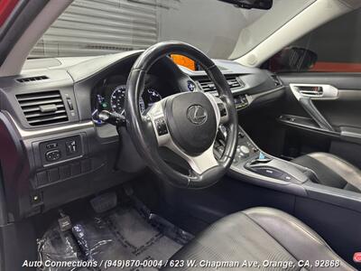 2012 Lexus CT 200h Premium   - Photo 11 - Orange, CA 92868