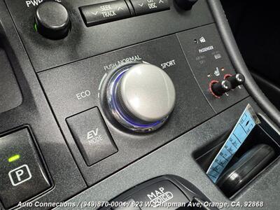 2012 Lexus CT 200h Premium   - Photo 18 - Orange, CA 92868
