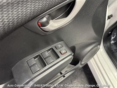 2013 Honda Fit Sport   - Photo 25 - Orange, CA 92868