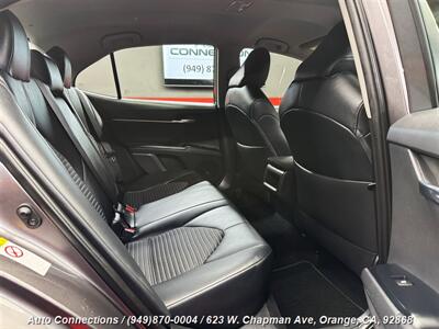 2019 Toyota Camry SE   - Photo 9 - Orange, CA 92868