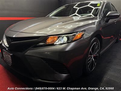 2019 Toyota Camry SE   - Photo 29 - Orange, CA 92868