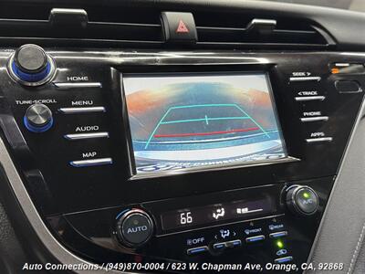 2019 Toyota Camry SE   - Photo 20 - Orange, CA 92868