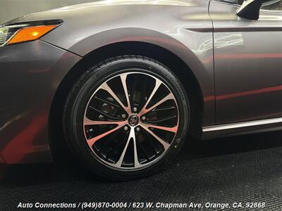 2019 Toyota Camry SE   - Photo 31 - Orange, CA 92868