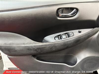 2013 Nissan LEAF S   - Photo 21 - Orange, CA 92868