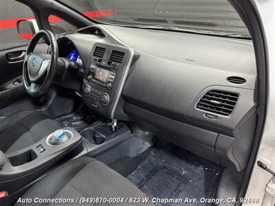 2013 Nissan LEAF S   - Photo 10 - Orange, CA 92868