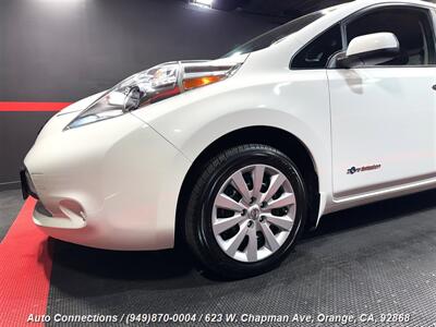 2013 Nissan LEAF S   - Photo 29 - Orange, CA 92868