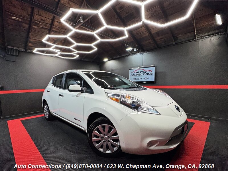 2013 Nissan LEAF S - Photo 1 - Orange, CA 92868