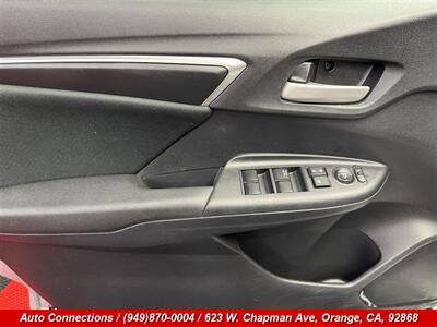 2015 Honda Fit LX - Photo 20 - Orange, CA 92868