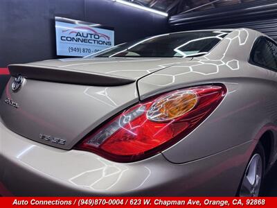 2006 Toyota Camry SE V6 - Photo 21 - Orange, CA 92868
