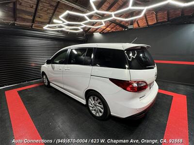 2013 Mazda Mazda5 Touring   - Photo 4 - Orange, CA 92868