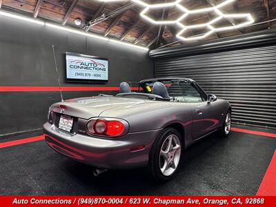 2003 Mazda MX-5 Miata Shinsen   - Photo 4 - Orange, CA 92868