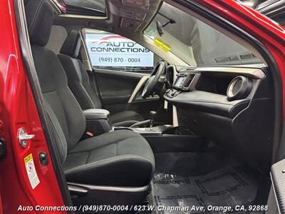 2015 Toyota RAV4 XLE   - Photo 7 - Orange, CA 92868