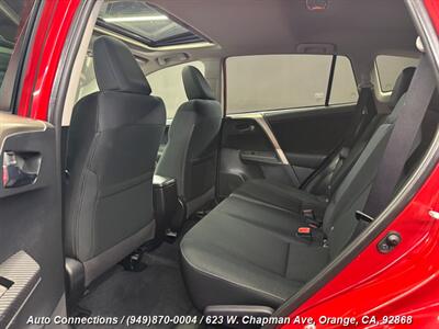 2015 Toyota RAV4 XLE   - Photo 9 - Orange, CA 92868