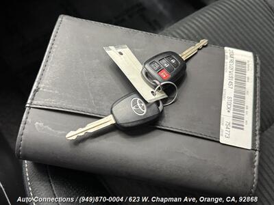 2015 Toyota RAV4 XLE   - Photo 24 - Orange, CA 92868