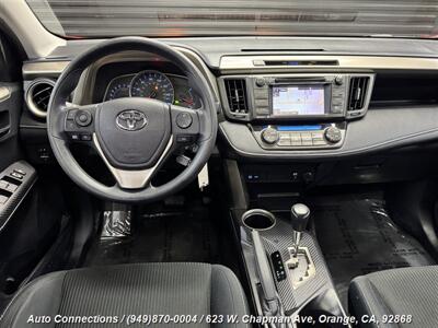 2015 Toyota RAV4 XLE   - Photo 12 - Orange, CA 92868