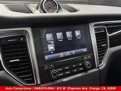 2018 Porsche Macan - Photo 18 - Orange, CA 92868