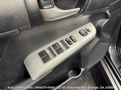 2012 Toyota Camry SE   - Photo 22 - Orange, CA 92868
