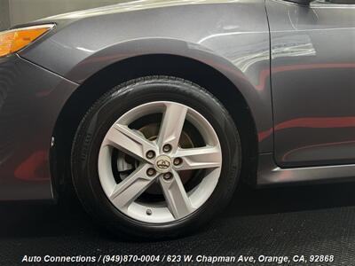 2012 Toyota Camry SE   - Photo 30 - Orange, CA 92868