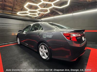 2012 Toyota Camry SE   - Photo 4 - Orange, CA 92868
