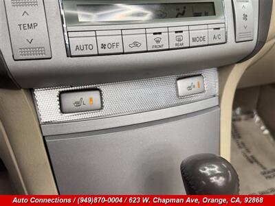 2006 Toyota Camry SLE V6   - Photo 16 - Orange, CA 92868