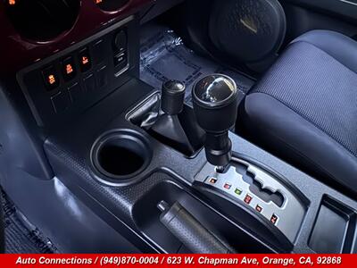 2010 Toyota FJ Cruiser   - Photo 13 - Orange, CA 92868