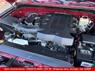 2010 Toyota FJ Cruiser   - Photo 19 - Orange, CA 92868