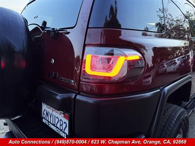 2010 Toyota FJ Cruiser   - Photo 26 - Orange, CA 92868