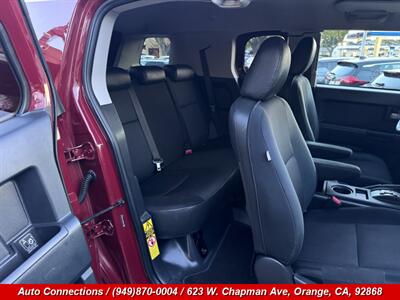 2010 Toyota FJ Cruiser   - Photo 8 - Orange, CA 92868