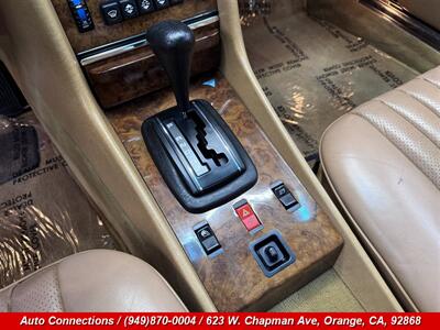 1985 Mercedes-Benz 380 SL   - Photo 13 - Orange, CA 92868
